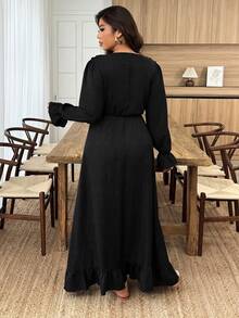 Weeklong Đầm dài tay cổ bèo nhún màu trơn thanh lịch cỡ lớn cho nữ - màu đen - Xem 2