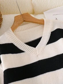 Sparklyn 1pc Women's Pullover Sweater, Fashionable V-Neck Classic Striped Color Block, Regular Thickness, Smooth Texture, Vibrant Colors, Versatile For Daily Wear, Suitable For Autumn/Winter White For Kid Clothes Preppy Clothes For Kids - Multicolor - View 5