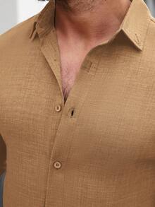 Manfinity CasualCool 男士休闲基础款纯色长袖条纹衬衫，男士纽扣衬衫，米色衬衫，男士休闲衬衫，新款男士秋冬畅销款，百搭纯色酒红色衬衫，棕褐色男士衬衫 - 卡其色 - 查看 6