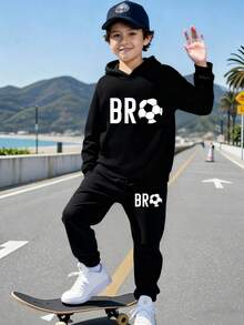 مجموعة من قطعتين للفتى المراهق للعودة إلى المدرسة، ملابس علوية هودي وبنطلون رياضي مطبوع عليهما رسومات وشعارات، ملابس خريفية شخصية وأنيقة وعصرية وقابلة للتنفس