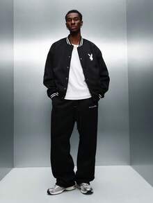 PLAYBOY X SUMWON 宽松版型厚重校队夹克，带有兔子标志和罗纹饰边，适合学院风秋冬休闲外套 - 黑色 - 查看 5