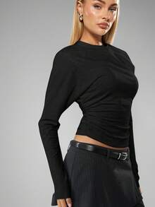 MISSGUIDED 秋冬款落肩长袖收腰短款褶饰上衣 - 黑色 - 查看 6