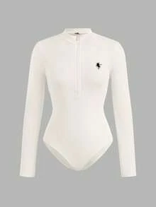 SHEIN EZwear 2pcs Women Casual Stand Collar Half Zip Front Skinny Bodysuit Set, Ribbed Fabric, Riding Horse Logo Print Autumn And Winter