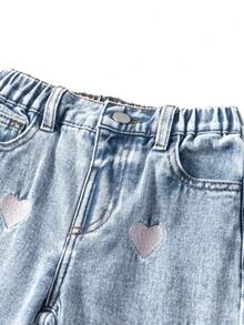 SHEIN Playful Pals Young Girls Denim Two Pieces Outfits, Pink Heart Embroidery Slim-Fit Cardigan Long Sleeve Top And Retro Straight-Leg Blue Denim Pants, Denim Set Two Piece Denim Set Little Girls Sets With Purse Denim Sets For Girls Jean Outfit Set - Light Wash - View 7