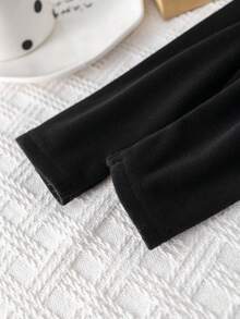 2 件女婴可爱羊毛长袖字母印花连帽卫衣和针织打底裤套装，秋冬