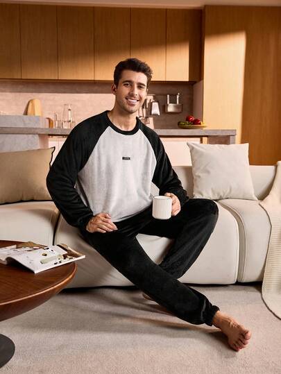 Manfinity Underwear&Sleepwear Basics Plus Size Men's Flannel Pajama Set, Casual Style With Contrast Color, Pullover Top And Elastic Waist Pants, 1XL-5XL