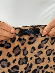 SHEIN 孕妇秋冬时尚豹纹阔腿运动裤，冬季豹纹裤，猎豹纹裤，动物纹裤，猎豹纹女装 - 杏色 - 查看 5