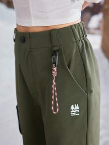 SHEIN In My Nature Pantalones rectos y sueltos de senderismo con bolsillos y parches para mujer, de estilo deportivo casual - Verde militar - Ver 4