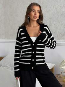 EURMUSE Damen Strickjacke mit Streifenmuster, Haargarn, Knopfleiste, Drop-Shoulder - Weiss - Übersicht 3