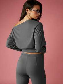 MISSGUIDED Off Shoulder Long Sleeve Sweatshirt For Fall Winter Casual Pullover Top - Dark Grey - View 2