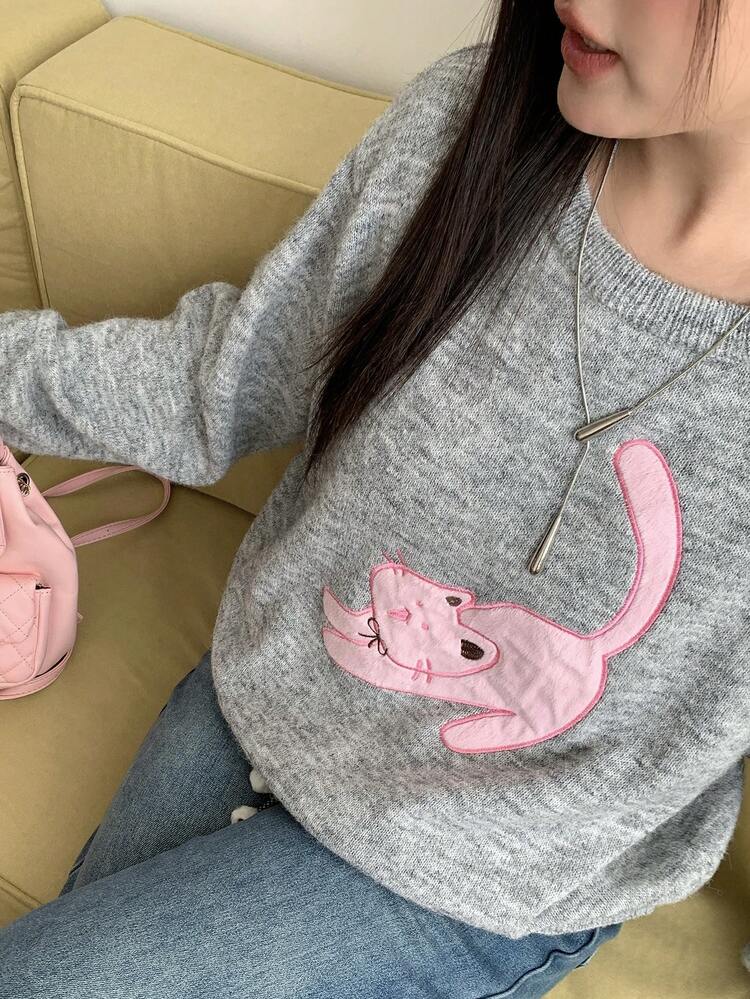 Dazy Plus Fashionable Round Neck Casual Cat Cartoon Animal Applique Loose Fit Plus Size Women Pullover Sweater, Autumn/Winter