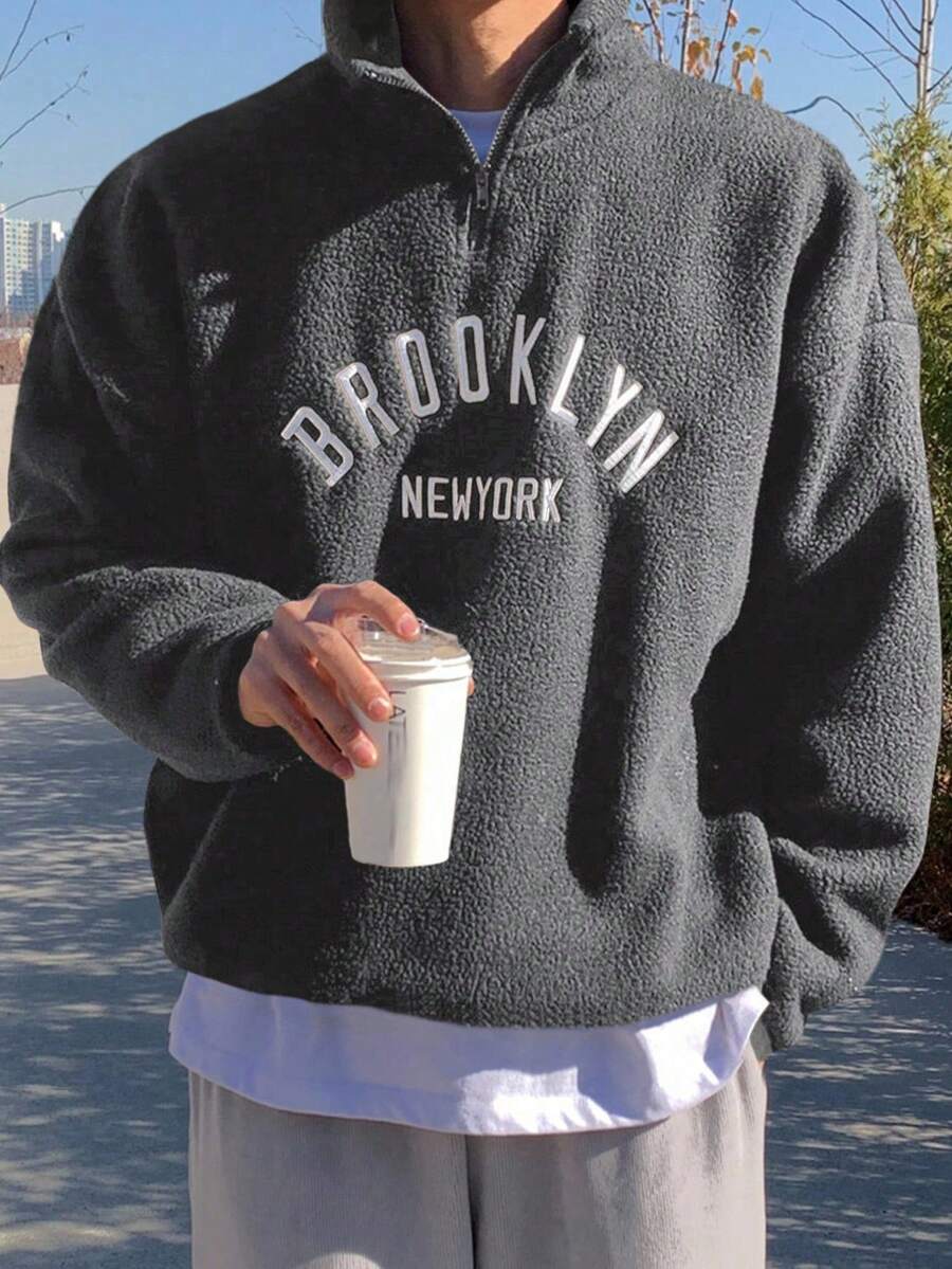 DAZY Men's Letter Print Pullover Sweatshirt, Autumn