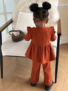 SHEIN 2 件套女婴秋冬高领不对称毛绒罗纹上衣和松紧腰喇叭裤，适合节日、派对、户外、学校、6 个月至 3 岁、儿童装、婴儿服装 - 橘色 - 查看 2