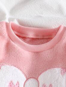 SHEIN Genkimix Kids Baby Girls' Cute Pink Bow Embroidered Fluffy White Long Sleeve Top And Pink Plaid Pants Thickened Autumn/Winter Pajama Set Cozy Pixies Baby Girl Set Bow Newborn Outfit Baby Girl Warm Sets Baby Girl Long Sleeve Set Baby Casual Sets - Pink - View 6