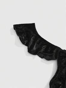 ROMWE Goth Robe évasée en velours à encolure en V avec laçage et empiècements en dentelle, style épaules dénudées pour femmes, pour Halloween - Noir - Voir 4