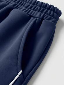 JNSQ 2pcs/Set Tween Boy Back To School Outfit, Casual Loose Fit Crew Neck Graphic Print Long Sleeve Sweatshirt Top And Relaxed Straight Leg Sweatpants Bottoms, Suitable For Autumn, Winter Daily Wear, Outdoor Activities, Vacation - Blue - View 8