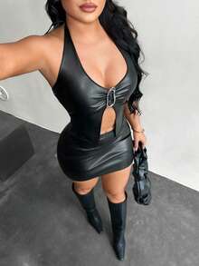 SHEIN SXY Y2K PU 皮革吊带上衣和迷你裙套装 - 黑色 - 查看 1