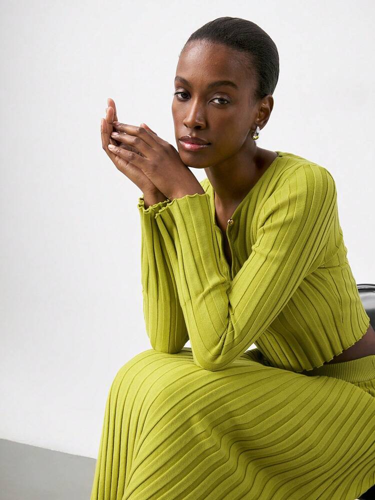 SHEIN Maija Green Short Cap Sleeve Crew Neck Knit Top & A-Line Skirt 2-Piece Set, Minimalist Fashion Basic Outfit For Autumn Cozy Fall And Winter Clothes For Women Christmas Women's Clothing  Long Party Dress Stylish Clothing Collection Elegant Party Clothes For Women  Vacation Outfits Women