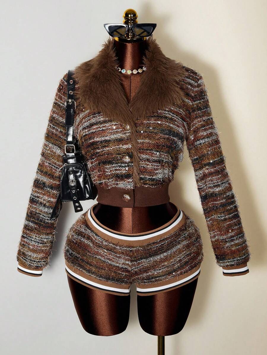 Mistrie Neues Damenkleid aus Kunstwolle mit langen Ärmeln, Plüschkragen und Perlenmuster, Low-Rise-Shorts-Set und lässigem Stil - Braun - Übersicht 1