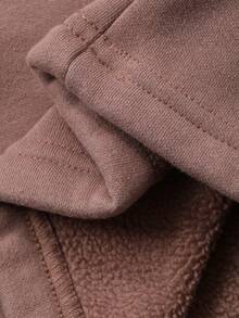 DAZY 男士字母刺绣保暖套头卫衣裤套装，秋冬季舒适保暖套装 - 棕色 - 查看 9