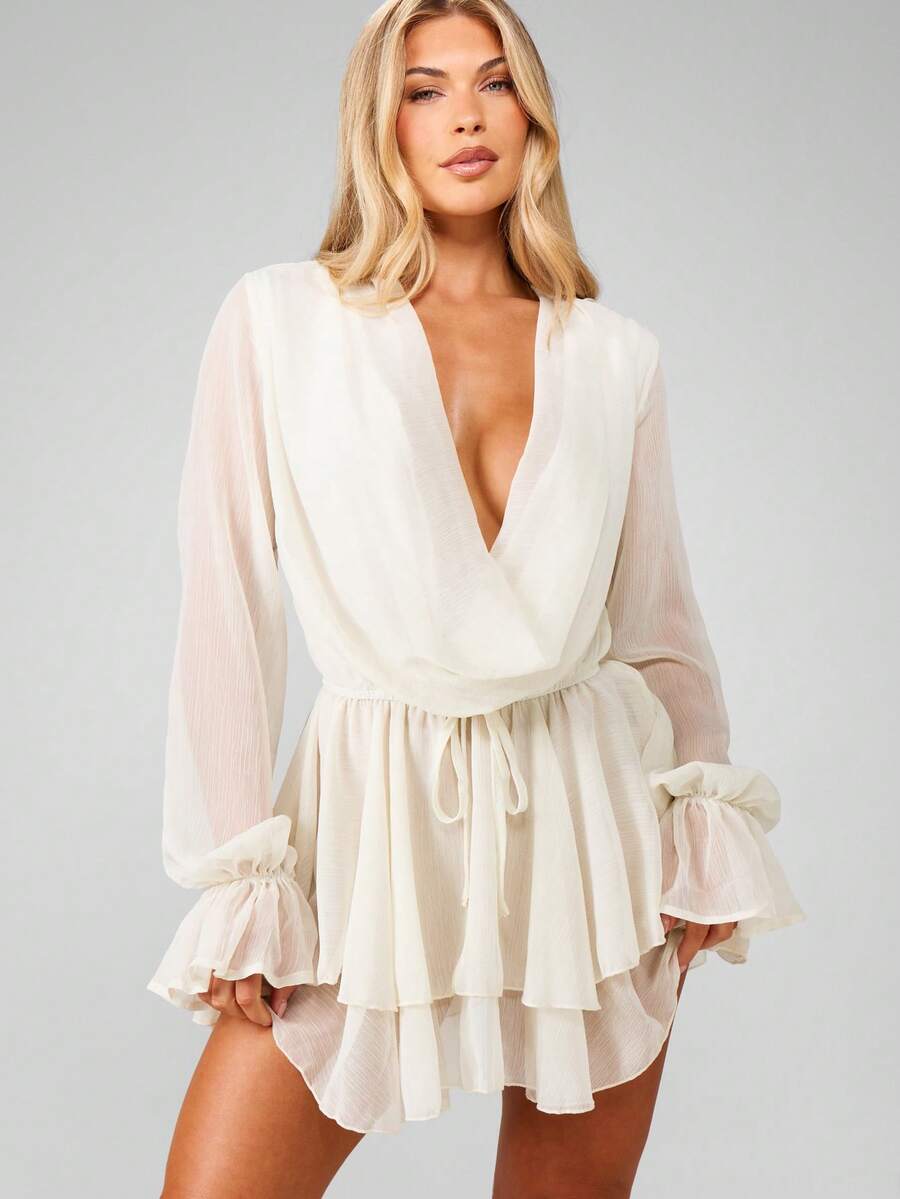 MISSGUIDED Đầm ngắn xếp ly thanh lịch với tay áo phồng, chất liệu chiffon, kiểu dáng bồng bềnh, thích hợp cho tiệc cưới mùa hè, sự kiện hoặc tiệc chiêu đãi, thời trang phù dâu. - trắng - Xem 1