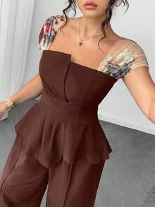 Elenzga Conjunto de 2 piezas de camisa de malla con bordado y parches asimétricos y pantalones de pierna ancha para mujer de talla grande