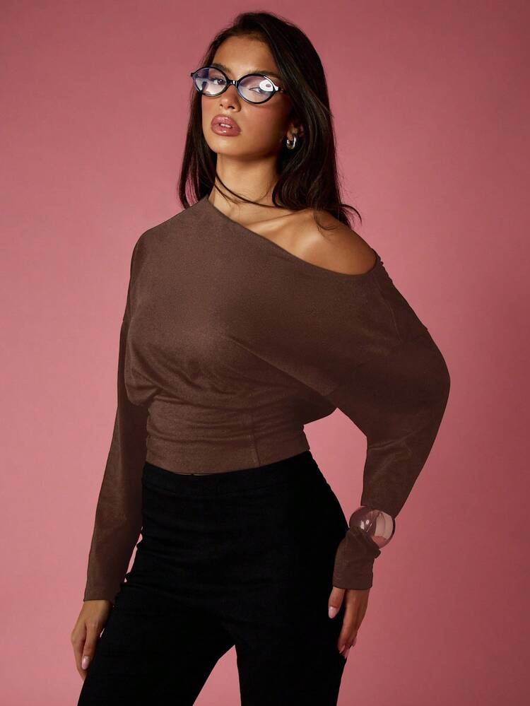 MISSGUIDED 가을 겨울 캐주얼 웨어를 위한 꼭 맞는 허리 밴드가 있는 오프 숄더 긴 소매 풀오버 스웨터
