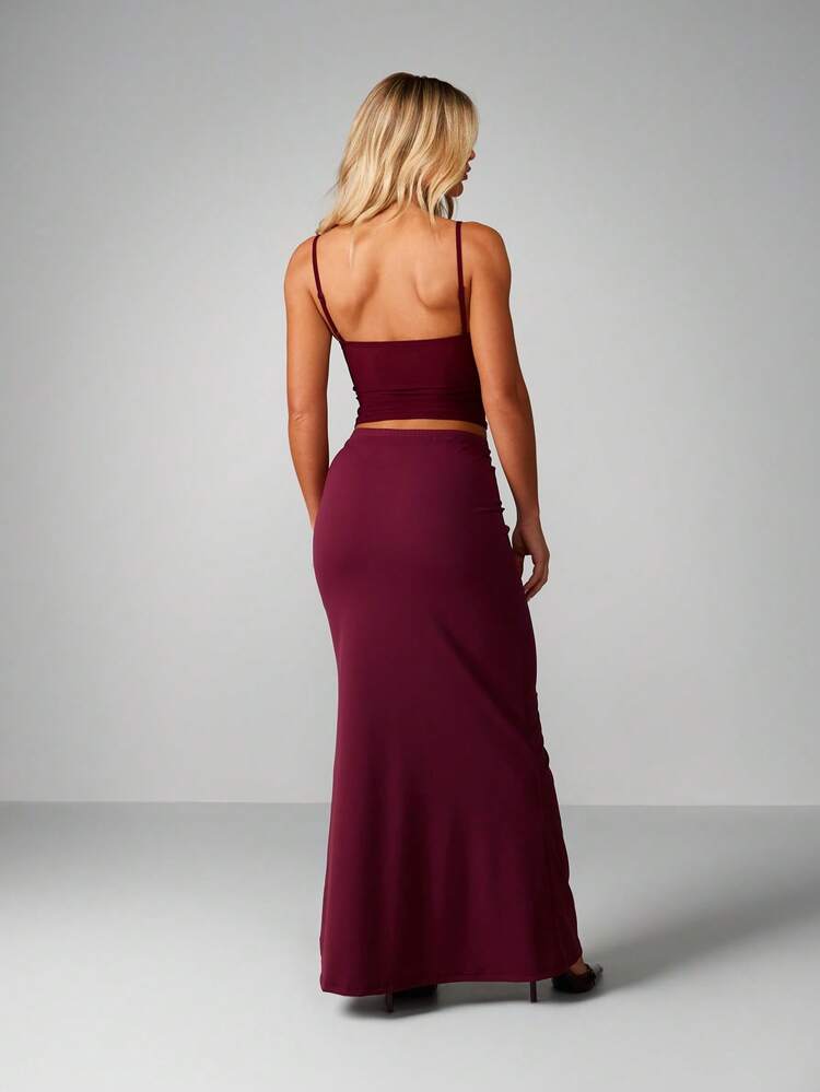 MISSGUIDED Christmas Burgundy Two Piece Cami Top And Maxi Skirt Set With Mesh Panel Details For Evening Party Christmas