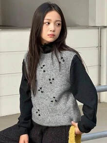 DAZY Sweter-kamizelka z kwiatowym wzorem dla nastolatek