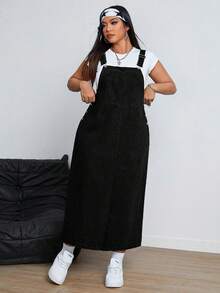 SHEIN CURVE+ 大码女式牛仔风格黑色无弹力休闲时尚背带连衣裙，女士冬季连衣裙 - 黑色 - 查看 1