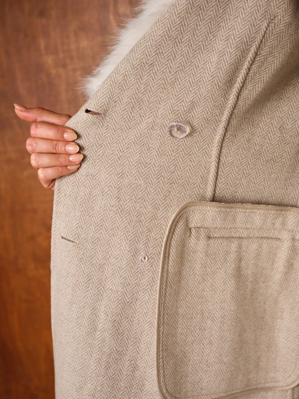 WOOL HERRINGBONE PATTERN COLLAR SHORT SINGLE-BREASTED COAT