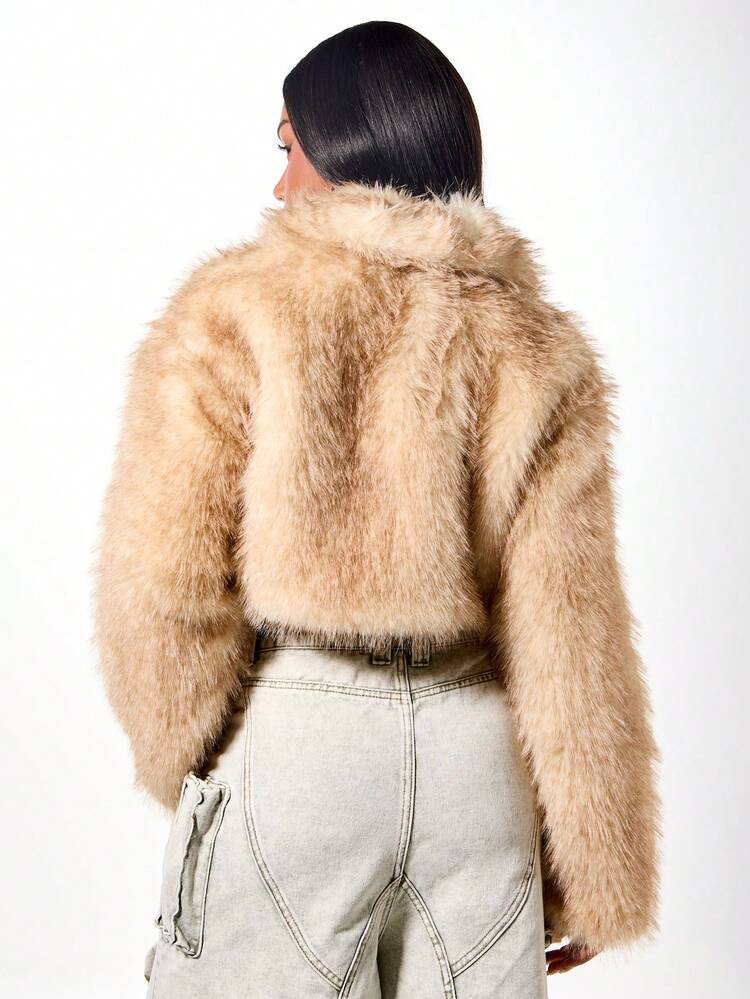 SUMWON WOMEN Cropped Faux Fur Jacket With Lapel