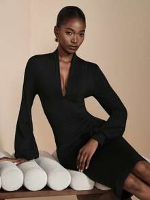 JIAN LASALA 黑色褶裥主教长袖V领优雅中长连衣裙，女士秋冬奢华时尚服饰系列，适合婚礼宾客穿着。 - 黑色 - 查看 7