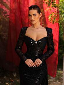 Glamrae 优雅奢华的缎面拼接闪亮珠绣长袖修身鱼尾连衣裙，胸部和腰部饰有褶裥，凸显身材曲线，适合婚礼、晚宴、商务活动、音乐会和正式场合。 - 黑色 - 查看 4