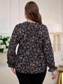 Reflora 大码女式优雅碎花图案荷叶边领长袖衬衫，秋季 - 彩色 - 查看 2