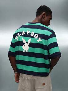 PLAYBOY X SUMWON Kurz geschnittenes, retro-horizontales gestreiftes T-Shirt mit Rundhalsausschnitt und kurzen Ärmeln