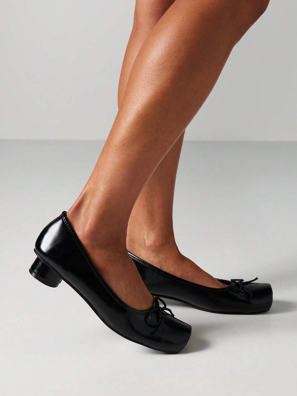 MISSGUIDED Low Block Heel Ballet Pumps With Bow