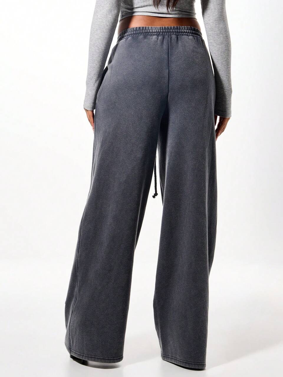 SUMWON WOMEN Jogginghose mit weitem Bein und Skelett-Applikationen, gewaschen