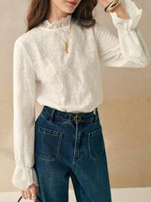 Cévolie 优雅的白色蕾丝领喇叭袖衬衫