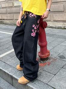 Manfinity EMRG Men's Street Fashion Casual Plaid Embroidered Floral Design Straight Leg Wide Leg Jeans Baggy Jeans With Design Valentine's Day