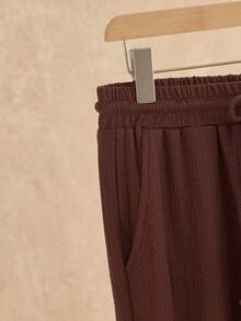 Manfinity NXTstreet 男士休闲纯色短袖 Polo 衫和抽绳腰短裤套装，适合日常通勤，夏季 - 咖啡棕 - 查看 6