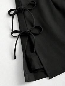 Sweetra Petite 秋冬季蝴蝶结腰部性感开衩A字黑色迷你裙，适合娇小身材女性 - 黑色 - 查看 6