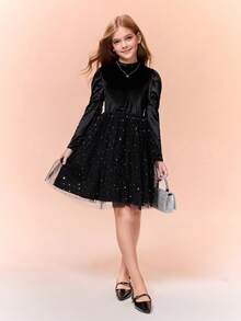 SHEIN 1 chiếc váy dệt kim cổ tròn tay dài có viền hoa thêu gân cho bé gái, ngọt ngào và nữ tính, mùa thu - màu đen - Xem 3