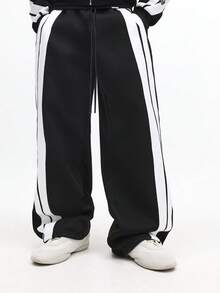 SUMWON Loose Fit Sweatpants With Side Stripe Panel Detail For Casual Everyday Wear - Black - View 1