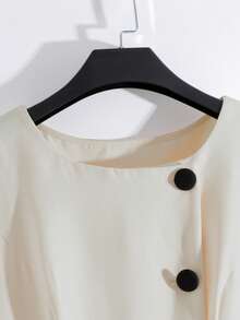 Franclia 优雅A字黑色纽扣装饰连衣裙，休闲修身，适合秋冬户外穿着 - 杏色 - 查看 4