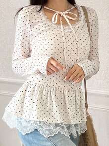 FRIFUL Damen Polka Dot Stoff Schleife Kragen Taillierter enger Saum Spitze Patchwork Ballerina Stil Langarm Süßes T-Shirt