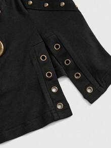 ROMWE Grunge Punk Tank Top Wanita Ukuran Besar Gaya Vintage Punk dengan Dekorasi Grommet Logam, Leher Berlipat, dan Hem Asimetris untuk Musim Semi/Panas, Cocok untuk Hari Valentine. - Hitam - View 4