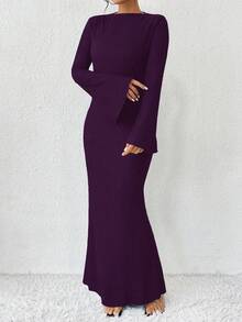 Rafferiza Vestido largo de mujer con cuello redondo, mangas acampanadas y bajo de cola de sirena en color liso - Morado - Ver 7