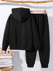 SHEIN Conjunto de 2 peças de moletom com capuz solto e calça de moletom com cordão para meninos adolescentes, casual, para o dia a dia, confortável, com letras, patch, conjunto de agasalho de malha - Preto - Ver 3