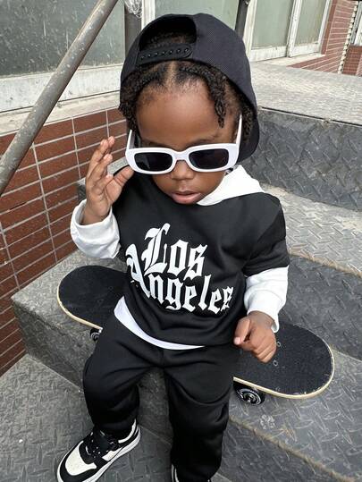 SHEIN 2pcs Baby Boy Autumn/Winter Outfit, Funny Pattern Black Main Body With White Hooded Top And Pants Lining, Suitable For Halloween, Birthday, Christmas, School, Baby Boy Clothing Set